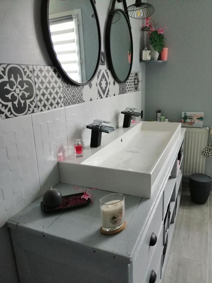 Mortagne-sur-Sevre Les Bichettes B&B 외부 사진